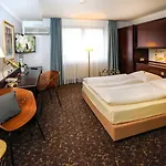 City-hotel מלון