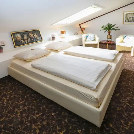 City-hotel Hotel 4*
