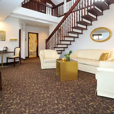 City-hotel Hotel 4*