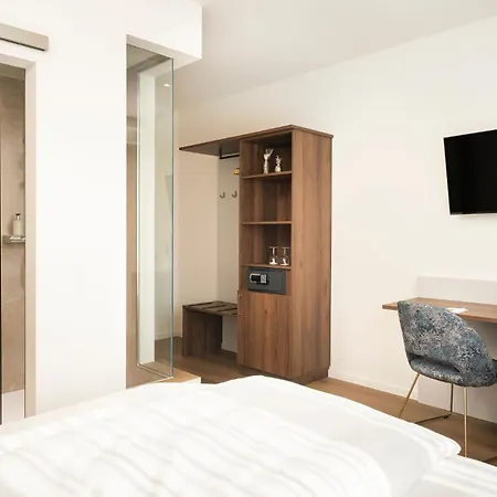 City-hotel 4*