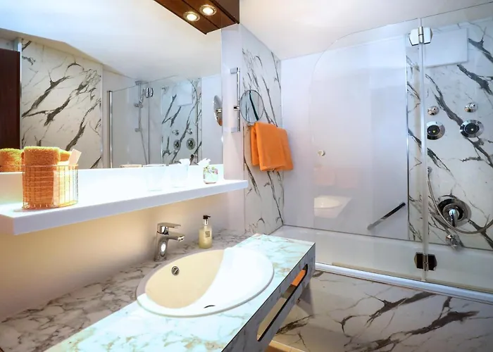 City-hotel Otel 4*