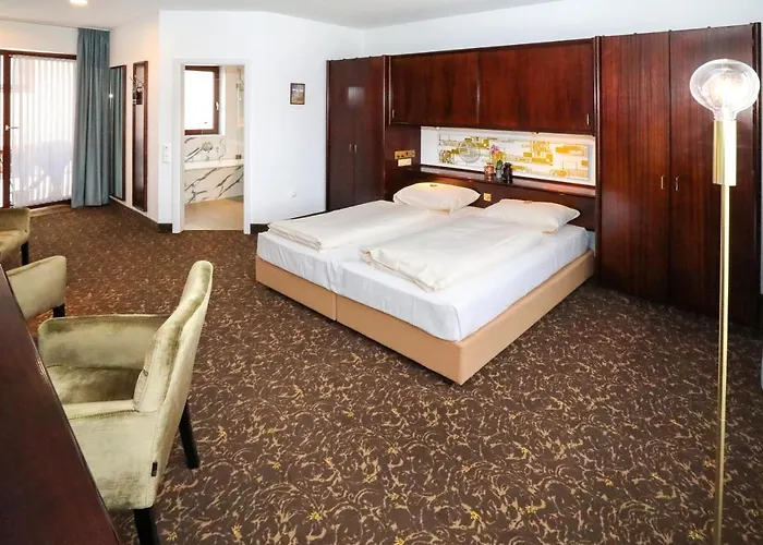 Hotel City-hotel 4*