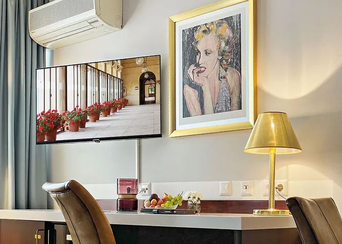 City-hotel Hotel