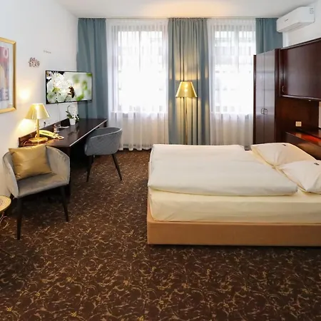 City-hotel Hotel 4*