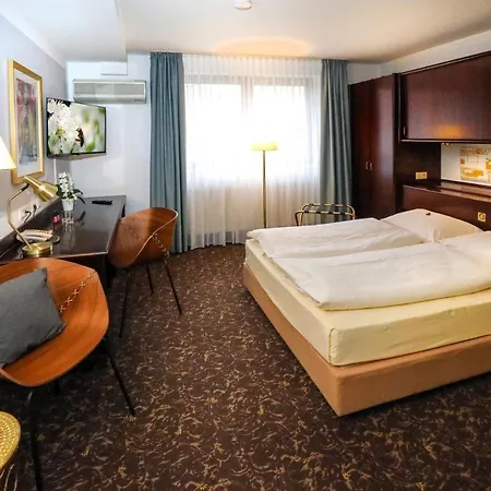 Hotel City-hotel 4*