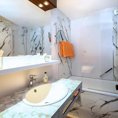 City-hotel Hotel 4*