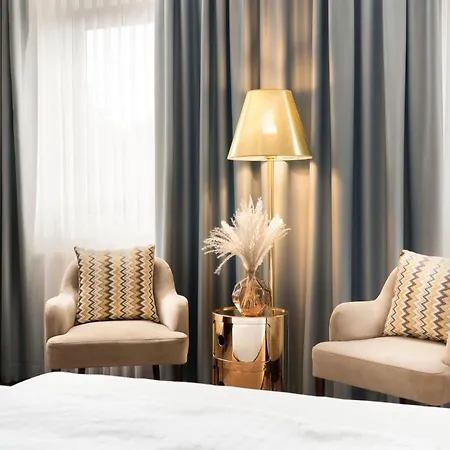 City-hotel فندق 4*