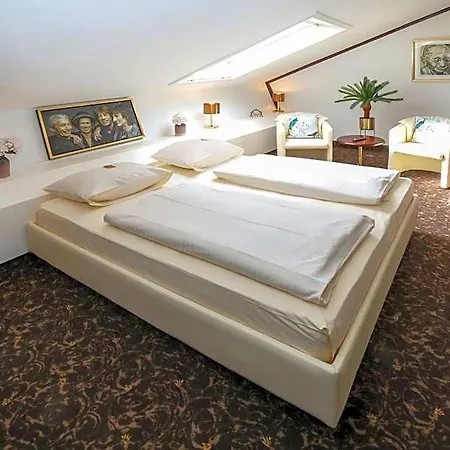 City-hotel אסשפנבורג