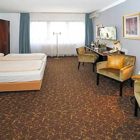 City-hotel מלון 4*