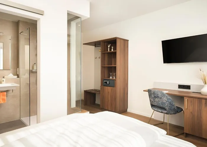 City-hotel 4*